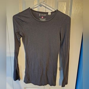 Long sleeve, gray workout shirt by Energie